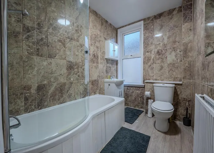 The Salty Seagull スカーバラ